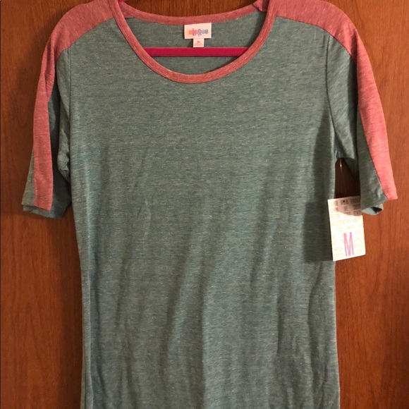 New with tags Lularoe Julia - Picture 1 of 2